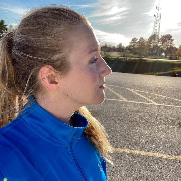 Hello - Picture 3 of 3